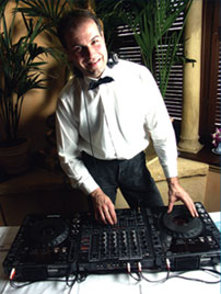 DJ PIT