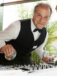 DJ PIT